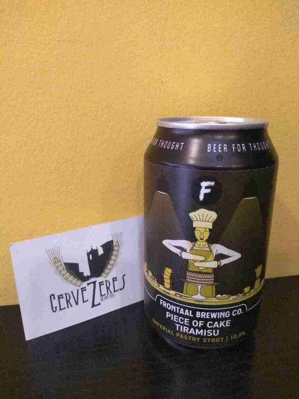 FRONTAAL PIECE OF CAKE TIRAMISU