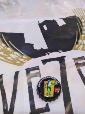 IMG_20251031_175751800_11zon CHAPA NEGRA CERVEZA HOPPIN' FROG